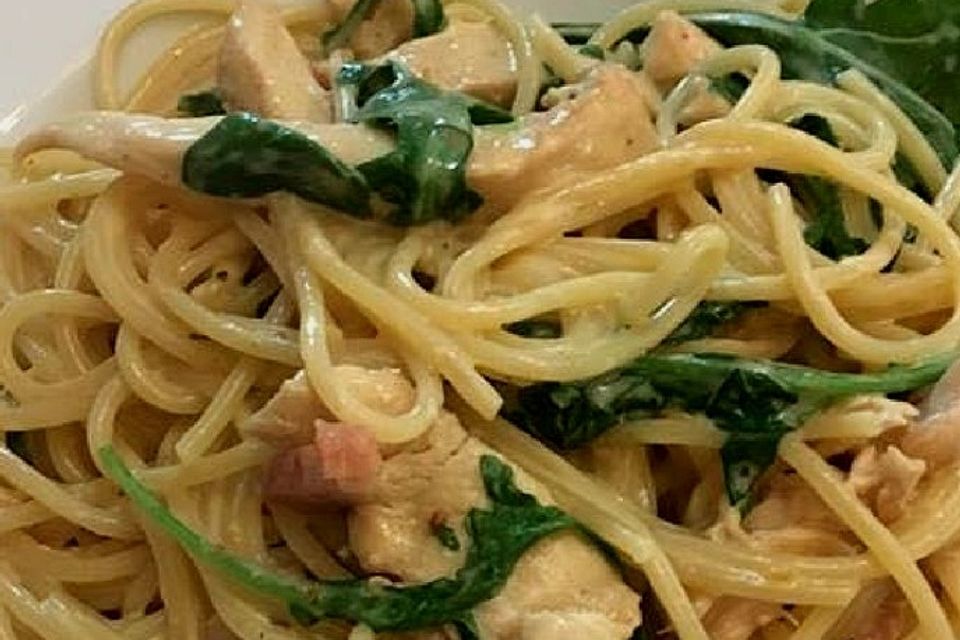 Angis Spaghetti in cremiger Orangensoße mit Entenfleisch