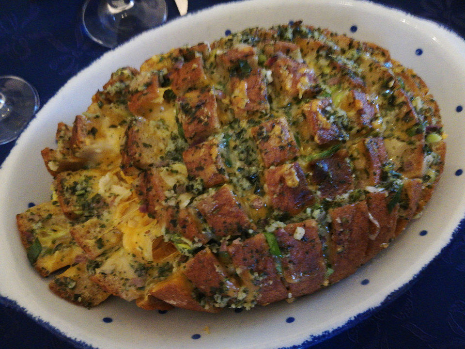 Knoblauch-Käse-Brot von Barney3022| Chefkoch