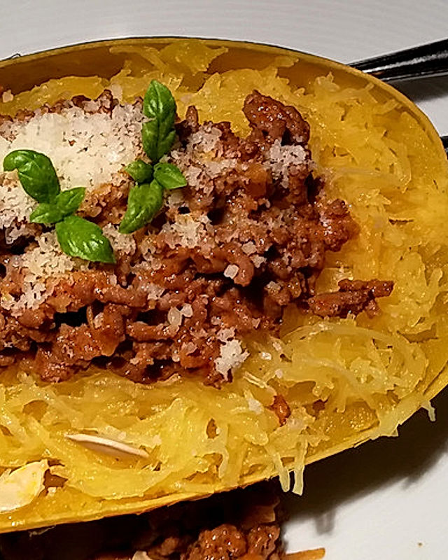 Spaghettikürbis alla Bolognese