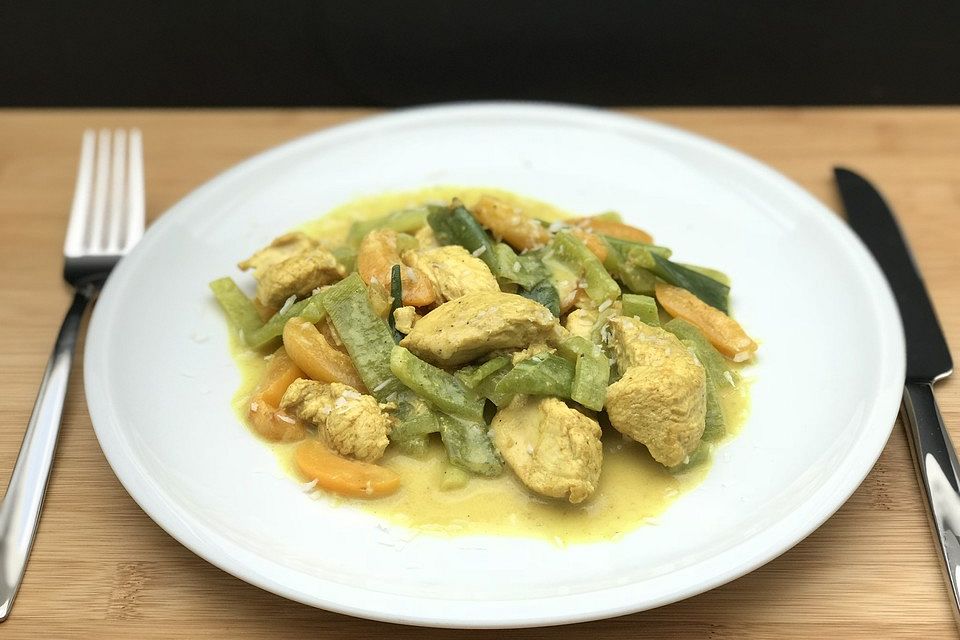 Schnelles Hähnchen-Aprikosen-Curry