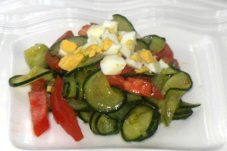 Schneller Gurken-Tomaten-Salat