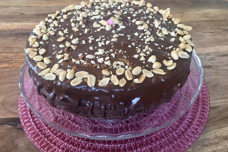 Vegane Snickerstorte
