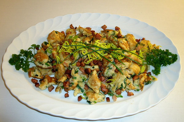 Käseschmarrn mit Lauchzwiebeln und Speck von Servento | Chefkoch