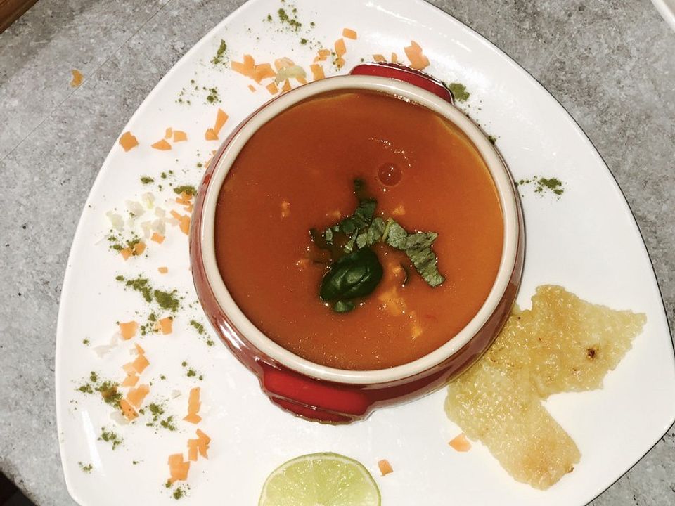 Tomatensuppe mit Käsechips von -Monika-| Chefkoch