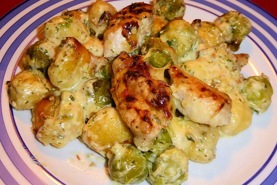 Puten-Rosenkohl-Gnocchi-Gratin
