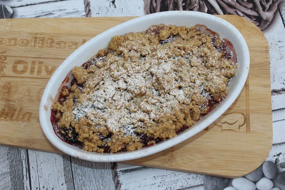 Pfirsich-Brombeer-Crumble