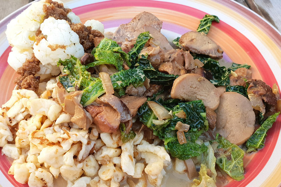 Roberts Schwammerl-Filet-Pfanderl mit handgeschabten Spätzle