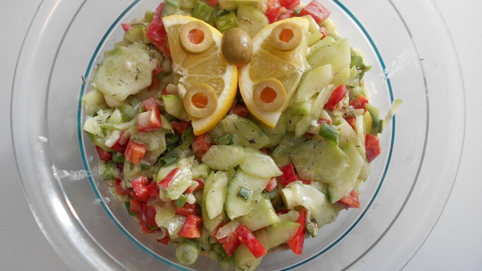 Gurkensalat auf griechische Art von saturn2