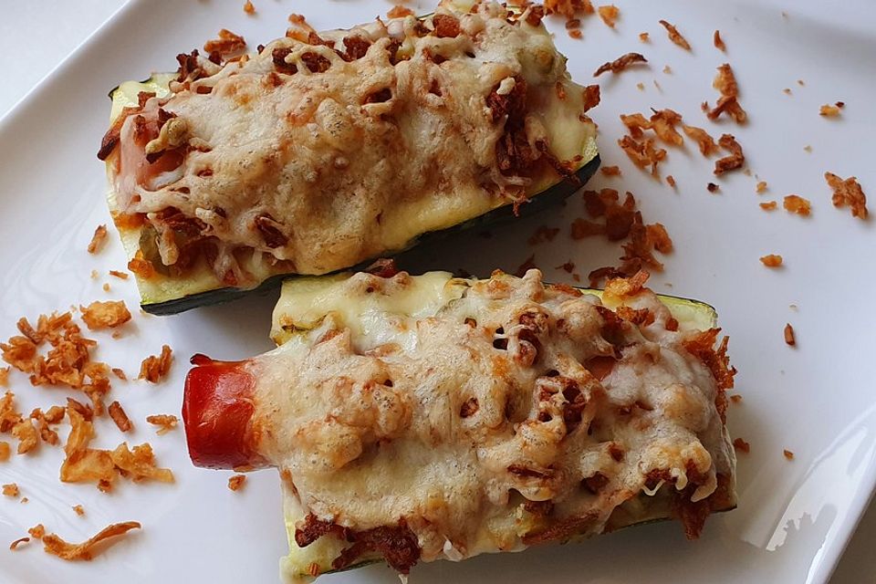 Low carb Zucchini-Hot Dogs