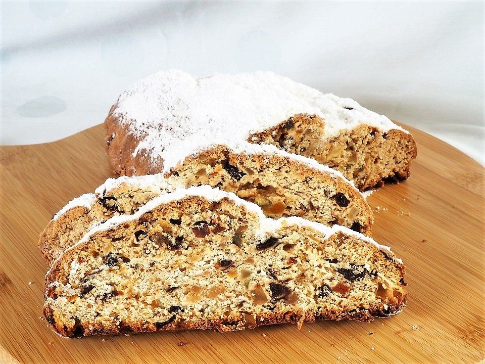 Fruchtiger Quarkstollen