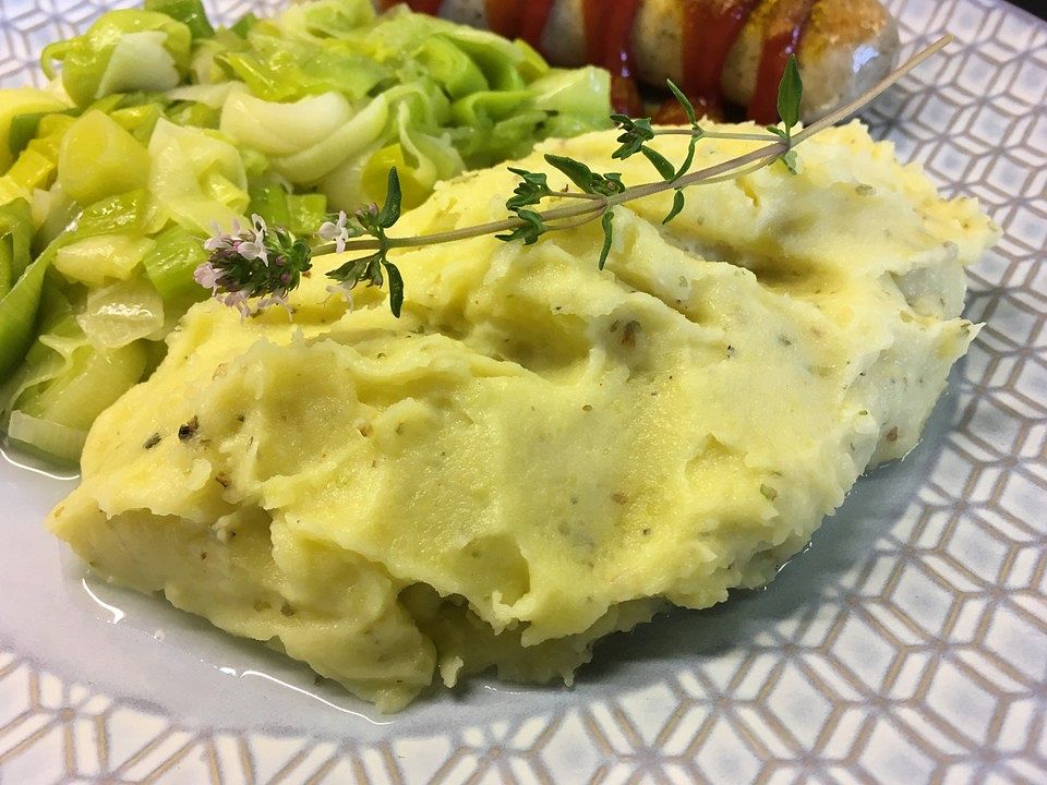 Omas Knoblauch-Kartoffelpüree von Louie73647| Chefkoch