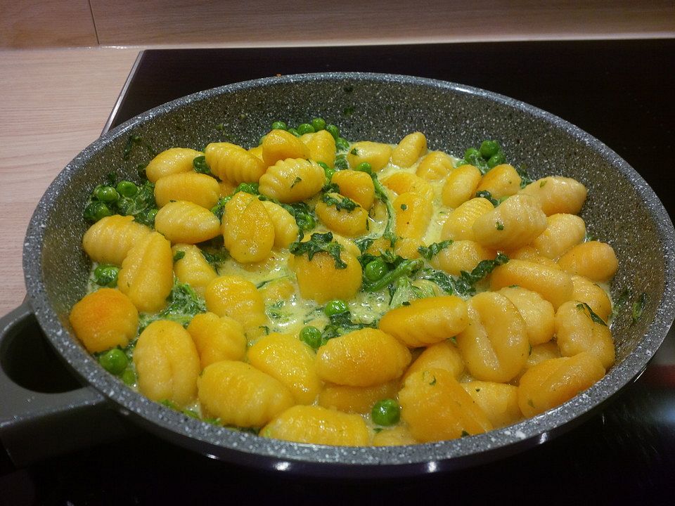 Gnocchi mit Erbsen und Spinat von mairimka | Chefkoch