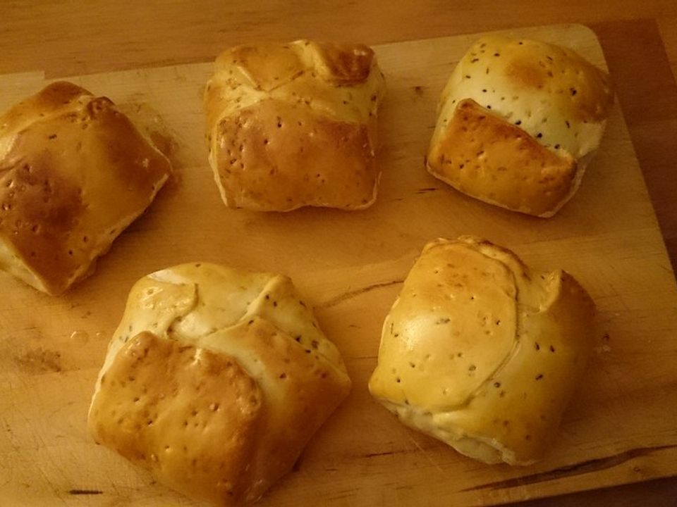 Hefeteigtaschen mit Hackfleisch-Feta-Füllung von FlauscheBart| Chefkoch