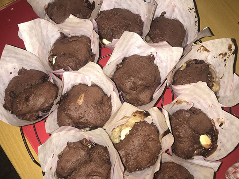 Schoko-Bananen-Muffins mit flüssigem Kern von WoodFellas| Chefkoch Schoko-Bananen-Muffins mit flüssigem Kern von WoodFellas| Chefkoch