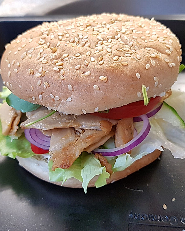 L&T Hähnchen-Burger mit Honig-Dill-Senfsauce