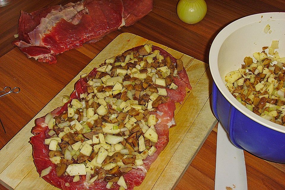 Schweinefilet mit Maroni - Speck - Apfel - Fülle