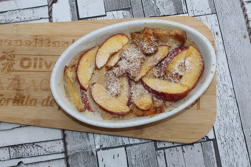 Zwieback-Apfel-Auflauf für Kinder