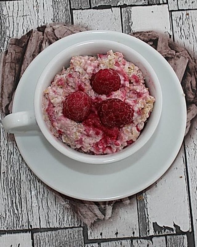 Erdbeer-Himbeer-Porridge