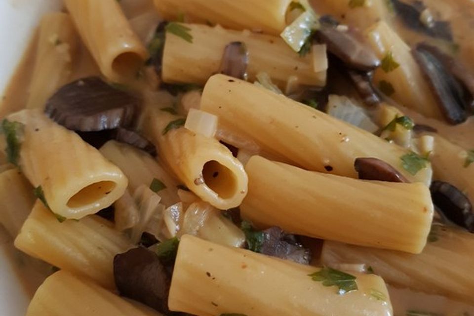 One Pot Pasta mit Pilzen