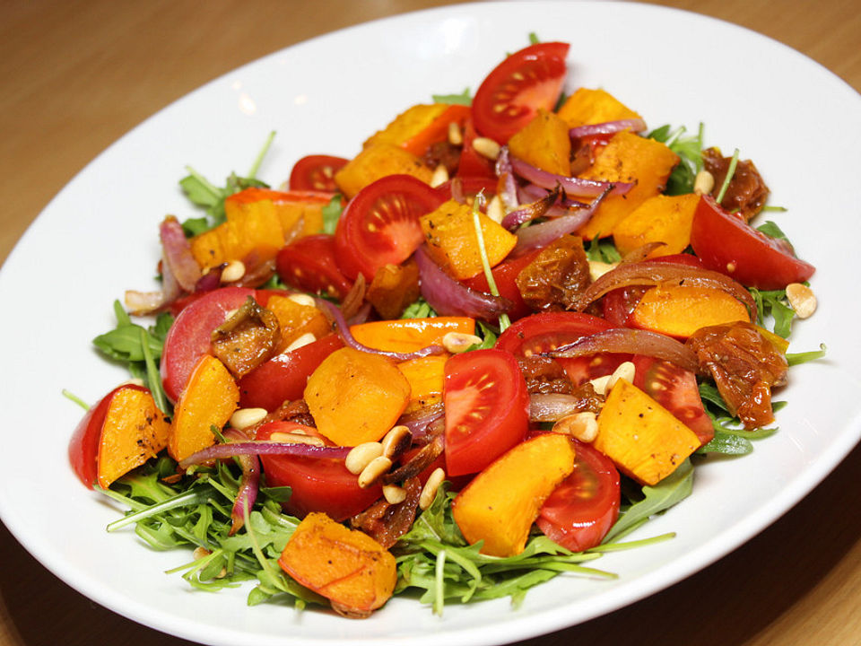 Salat mit geröstetem Kürbis von dodith| Chefkoch