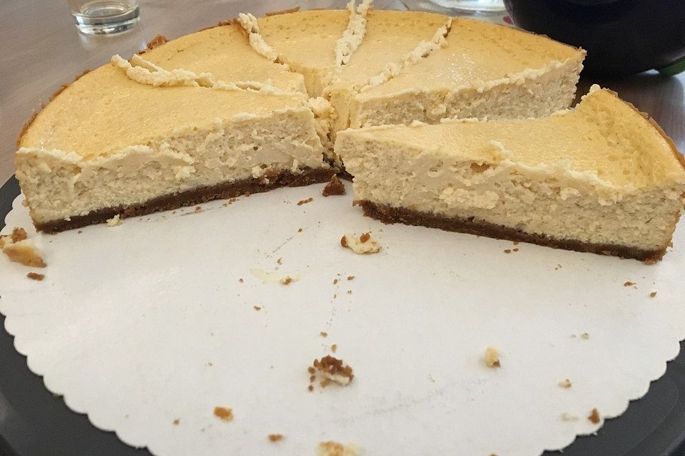 Frischkäsekuchen mit Spekulatiusboden