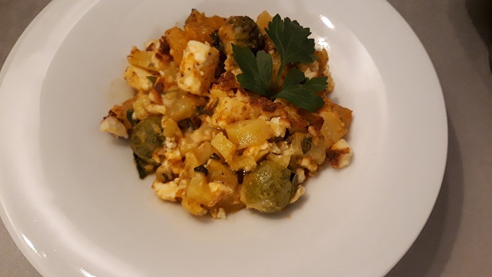 Kartoffel-Schafskäse-Auflauf mit Rosenkohl von Sweetflavor82| Chefkoch