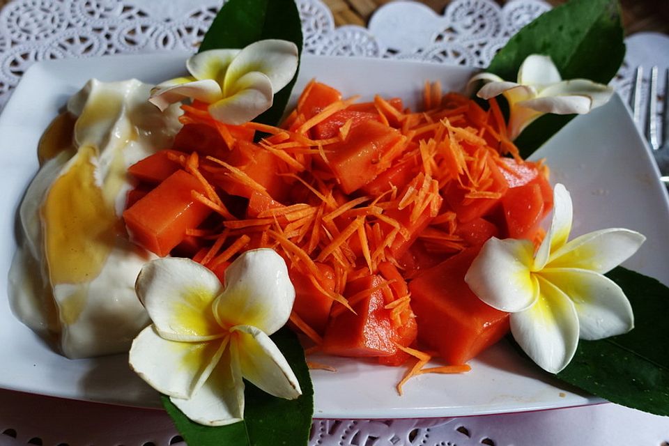 Papaya mit Ricottadip