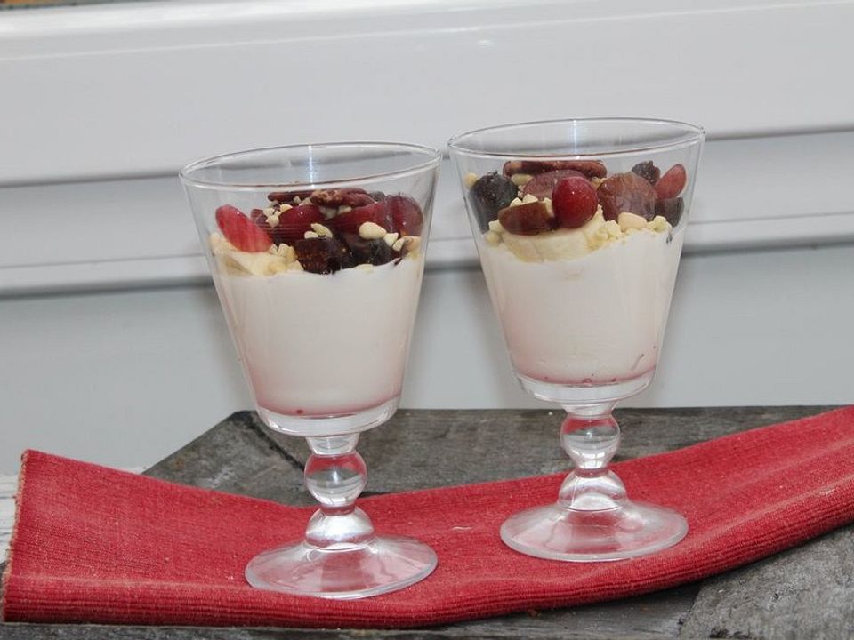 Joghurt-Quark mit Feigen und Nüssen von geschmacklich_gut| Chefkoch