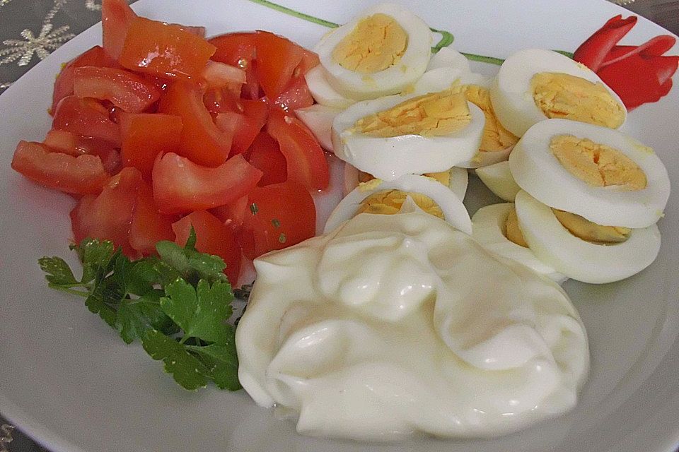 Superschneller Tomaten - Eier - Salat