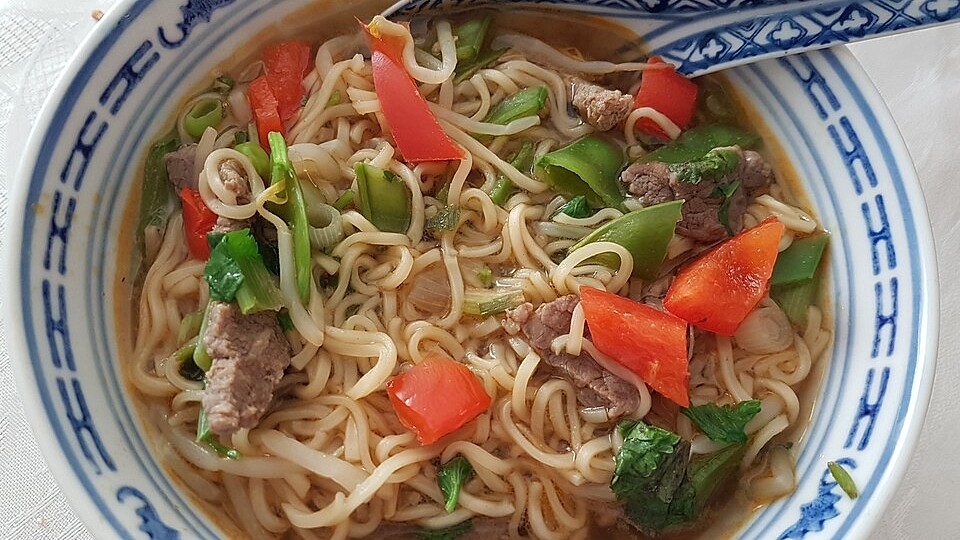 Anroll Heilbronn – Rezept für Rindfleisch-Pho-Suppe