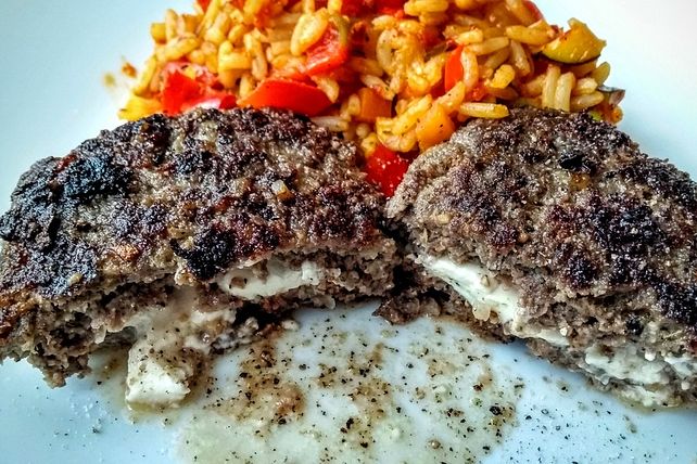 Hacksteaks gefüllt mit Schafskäse von zuiko| Chefkoch