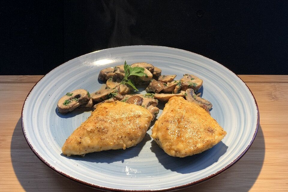 Hähnchenbrust kurzgebraten mit Champignons