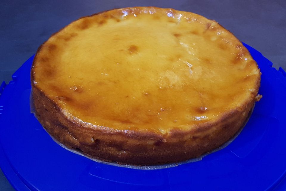 Apfel-Buttermilch-Kuchen mit Quittengelee