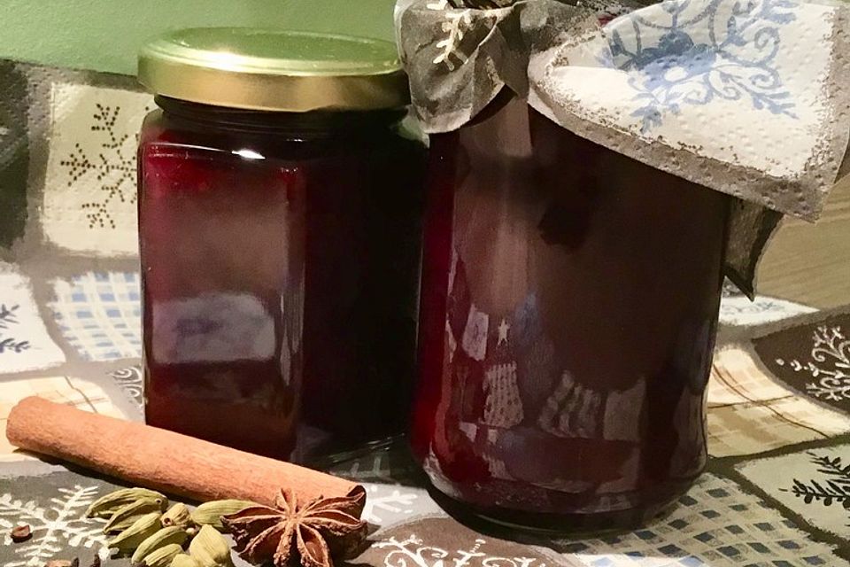 Glühwein-Kirsch-Marmelade mit Amaretto