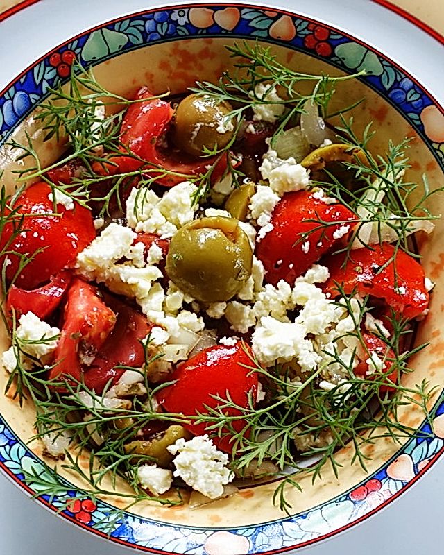 Kretischer Tomatensalat mit Oliven und Feta