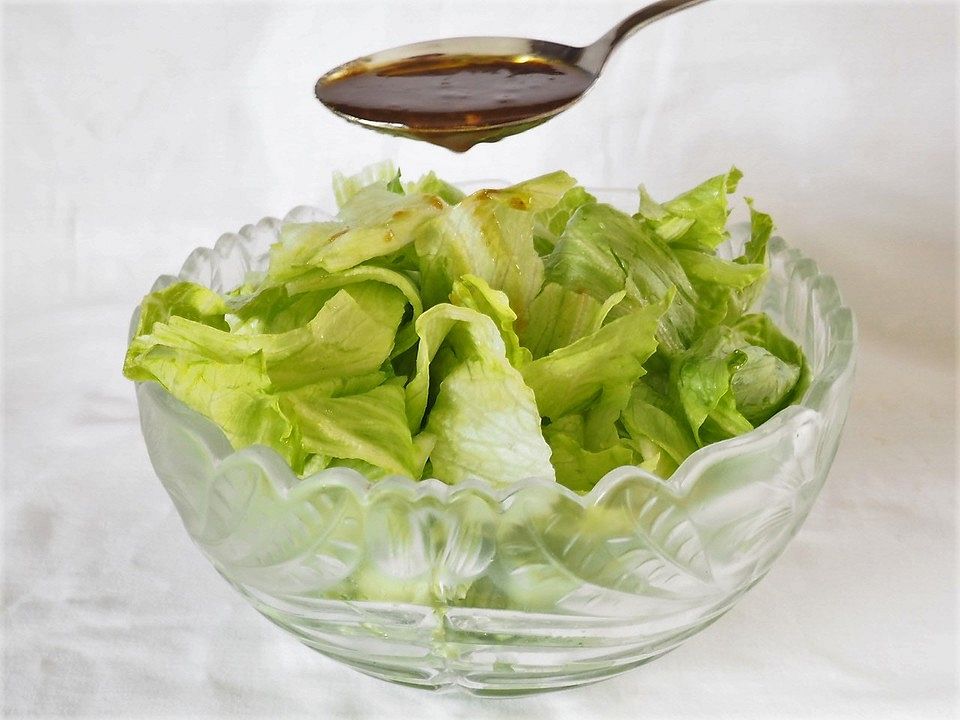 Salatdressing mit Senf für Eisbergsalat von Danaliii| Chefkoch