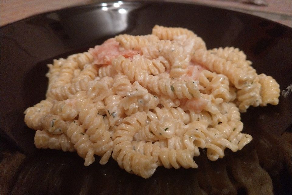 Onepot Spirelli mit Räucherlachs Onepot Spirelli mit Räucherlachs