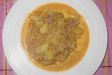 Paprika-Sauerkraut-Topf