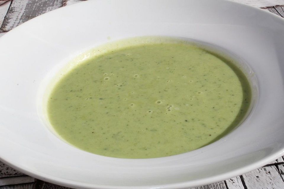 Brokkoli-Kartoffel-Suppe aus dem Thermomix