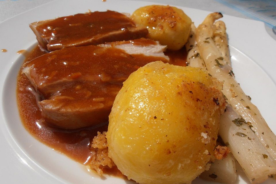 Schweinekrustenbraten ohne Knochen