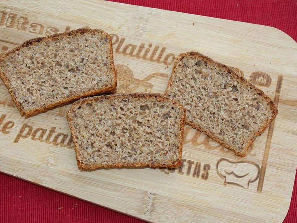 Dinkel-Roggensauerteig-Brot mit zweierlei Leinsamen und Kefir von ...