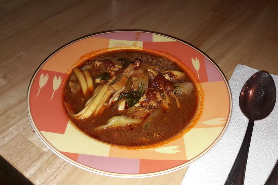 Dao xiao mian, traditionelle chinesische Nudel-Gemüse-Suppe