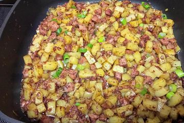 Herzhafte Wurstkartoffeln