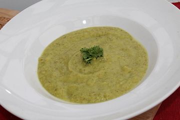 Brokkoli-Kokos-Suppe