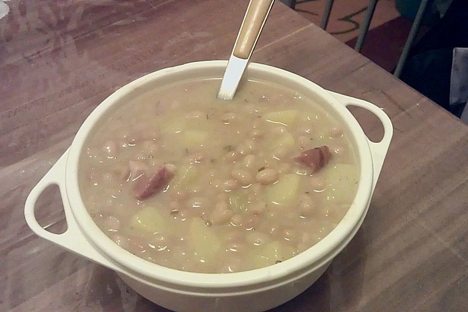 Weiße Bohnensuppe