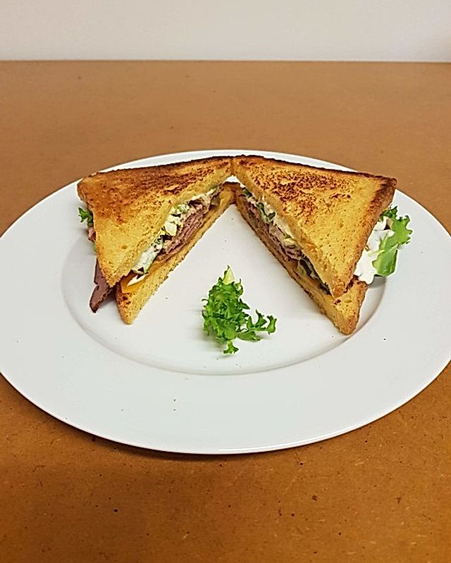 Grilled Cheese Pastrami Sandwiches