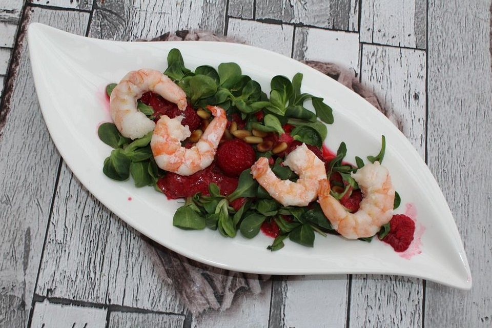 Rapunzel an gebratenen Gambas mit Himbeeren und Dressing