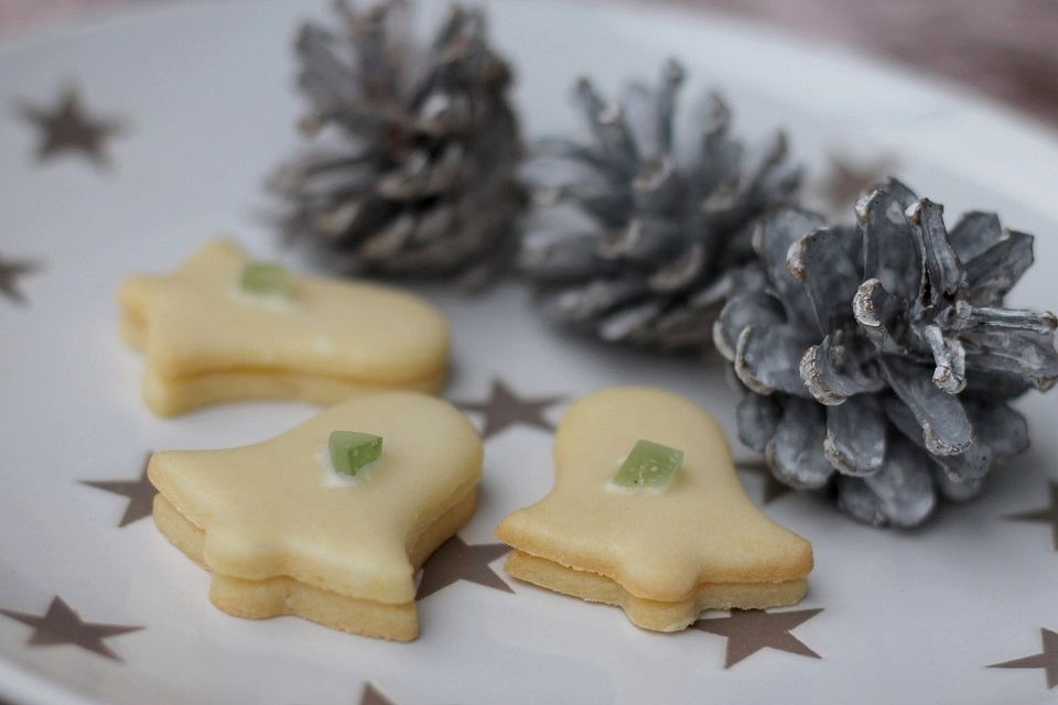 Zitronenplätzchen mit Lemon Curd-Füllung