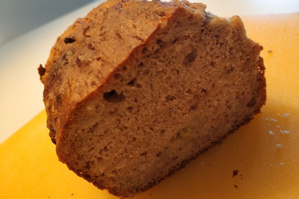 Süßes Bananenbrot mit Mandeln