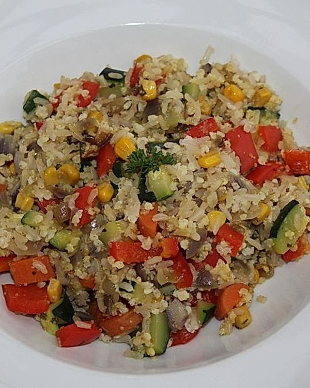 Getreide-Reis-Pfanne mit Gemüse